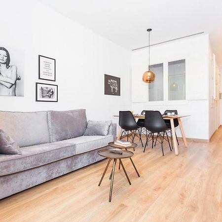 Cozy Apartment Close To Passeig De Gracia Barcellona Esterno foto
