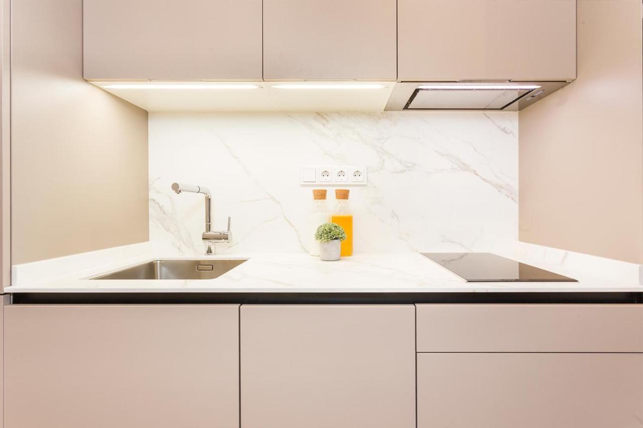 Cozy Apartment Close To Passeig De Gracia Barcellona Esterno foto